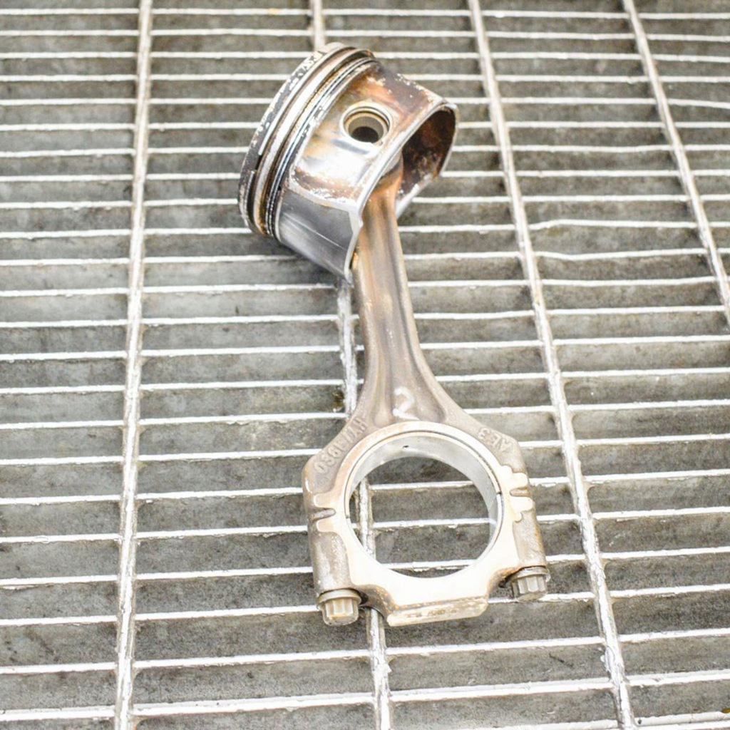 фото №1, Audi a3 s3 8p 2006 поршень