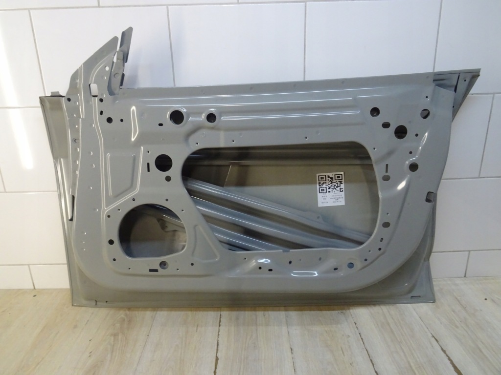 Tesla 3 двері праве перед передні llu Недорого