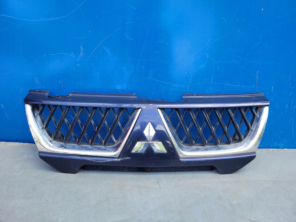фото №1, Mitsubishi pajero sport 00-06 2000-2006 решётка радиатора решётка радиатора