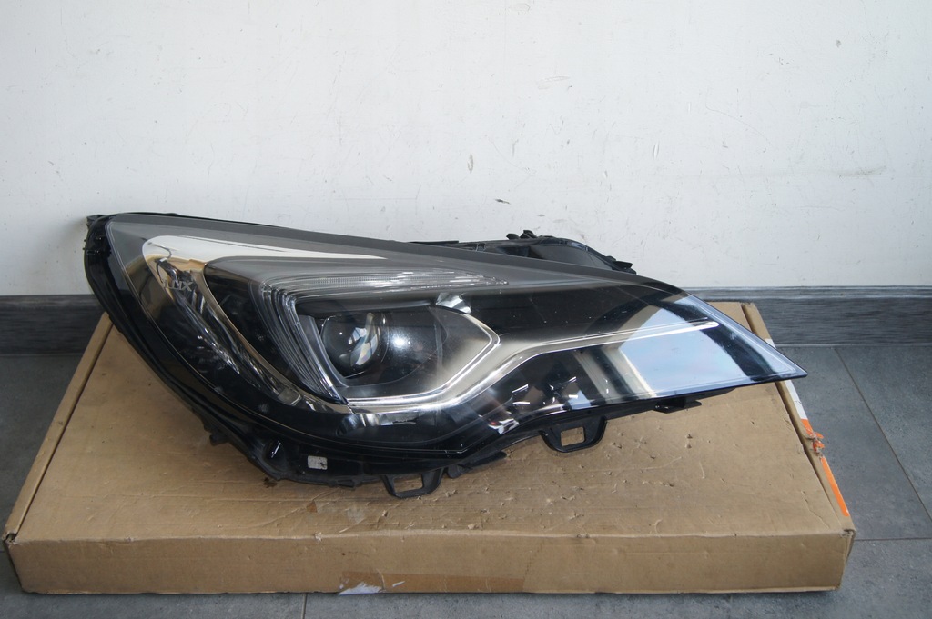 фото №1, Full led opel astra k права europa