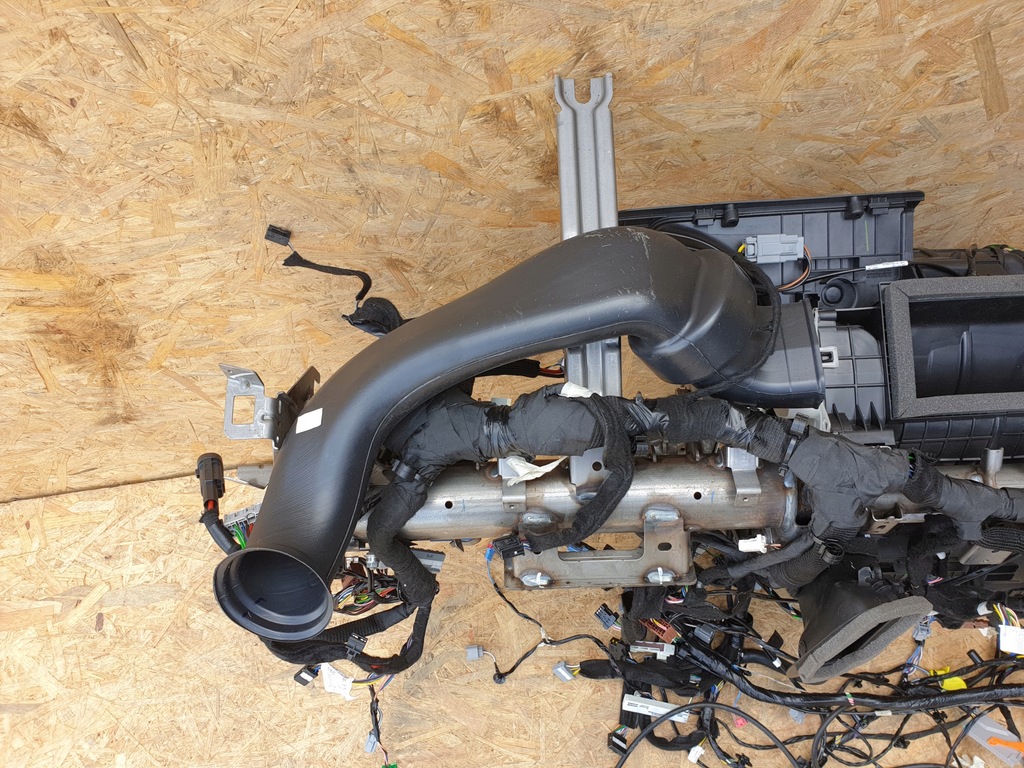 фото №9, Renault captur отопитель электропроводка панели каркас