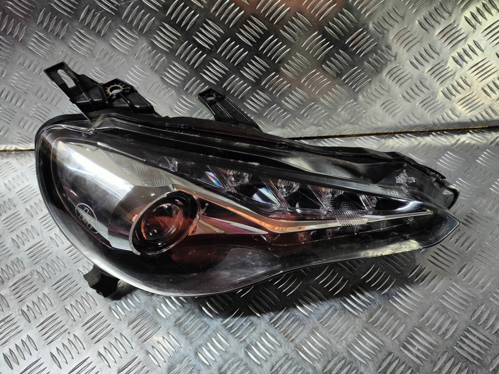 фото №1, Toyota gt86 led правая лампа фара lift 2019