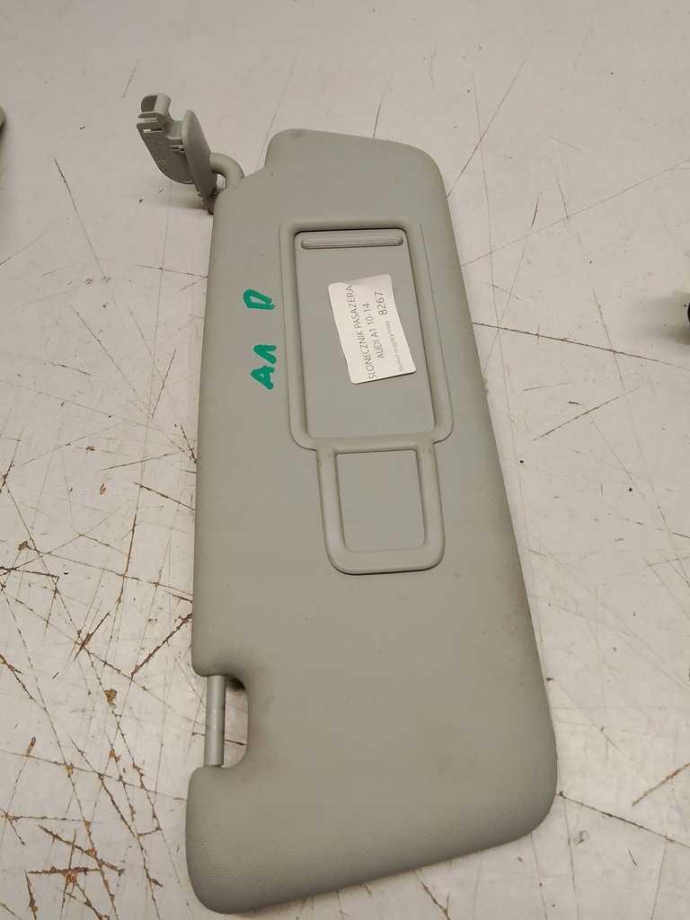 фото №1, Audi a1 козырёк защита солнцезащитная козырёк правая