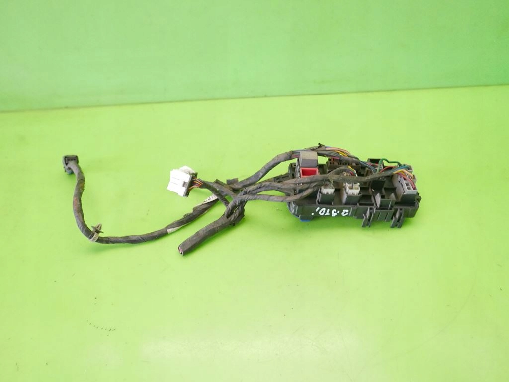 фото №6, Коробка запобіжників kia carnival i 2.9tdi 99-01