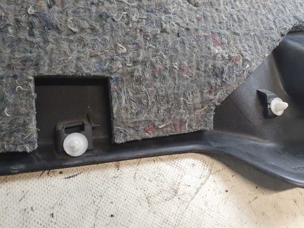 фото №7, Оббивка пластик кришки багажника peugeot 207 hb 06-09r.