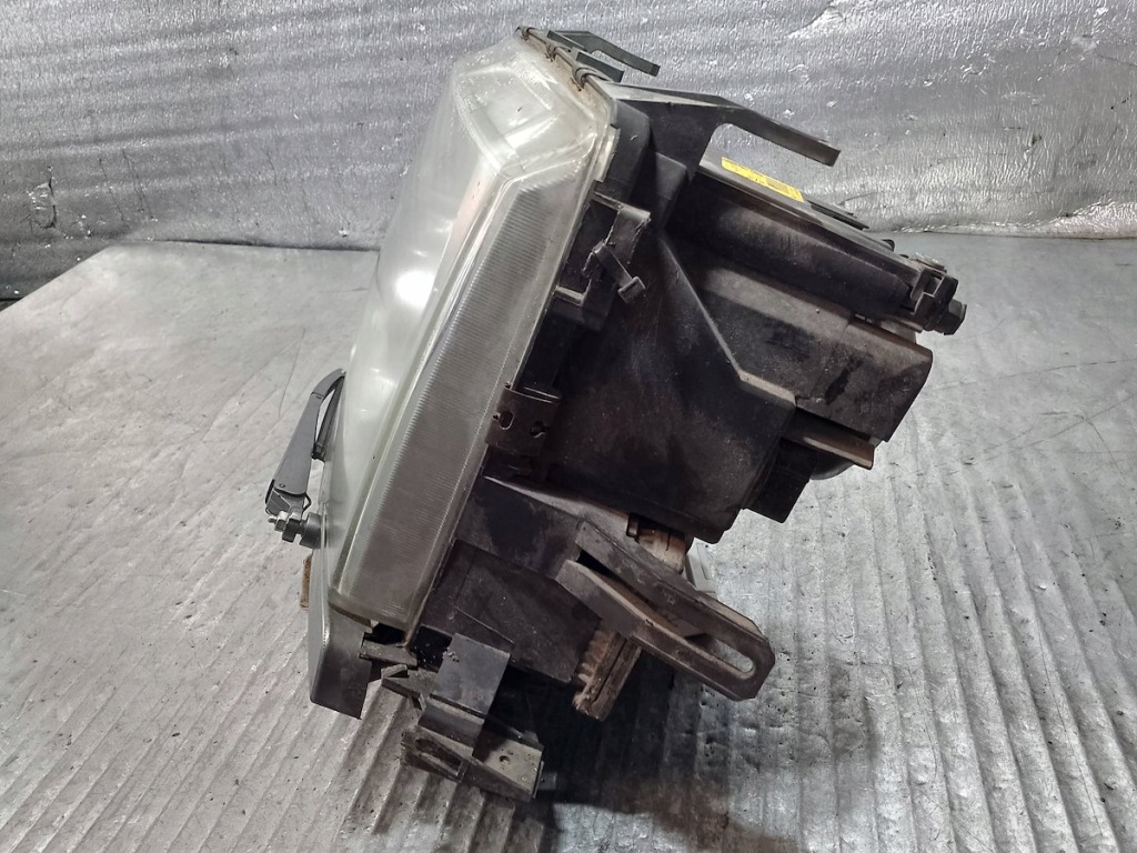 Фара передняя левая ксенон land rover range rover 1305235727 0301185671 с Разборки