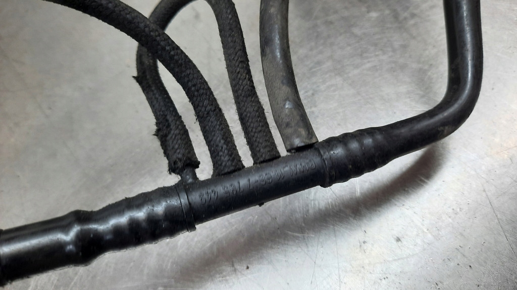 Шланг вакуумa 7785449 bmw e61 03-07r 2.0d в Украине