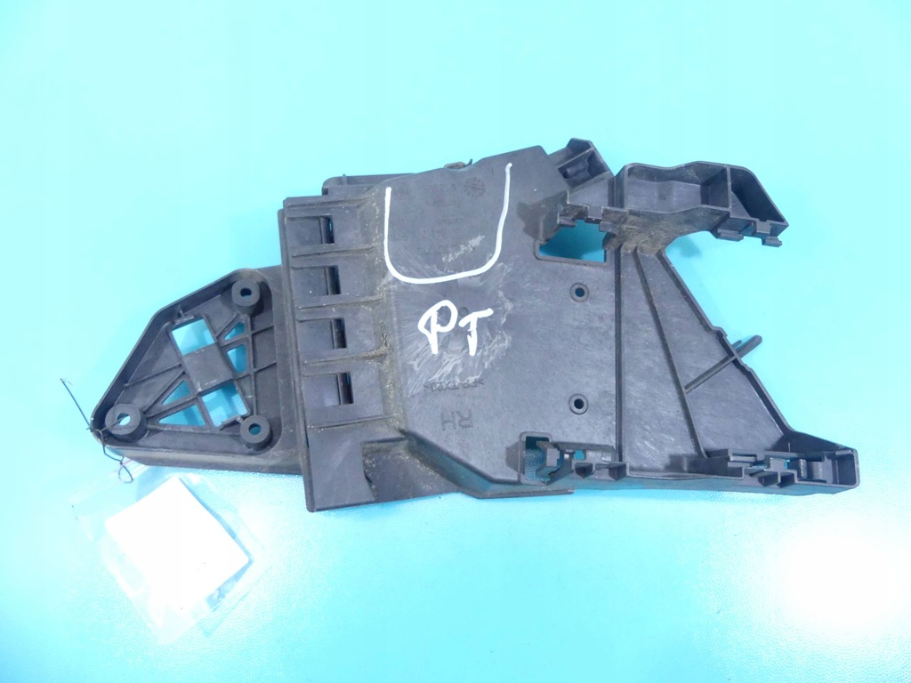 фото №1, Защита кронштейн замка дверь правый задняя volvo v60 i