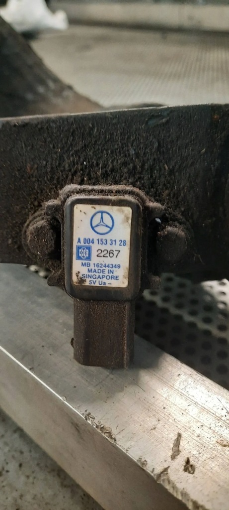 Витратомір масовий a0041533128 mercedes sprinter Доставка