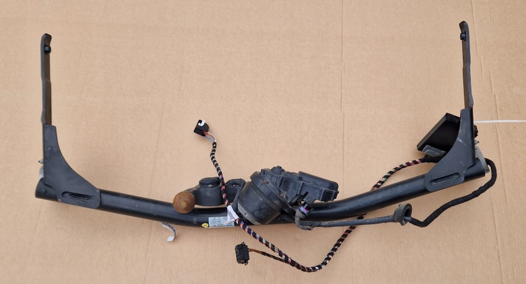 фото №1, Hak буксирувальний passat b8 kombi lift модуль джгут комплект ideał