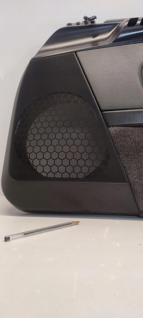 Porsche boxster 987 обшивка дверь правая  перед rhd alglik 987555102 в Украине