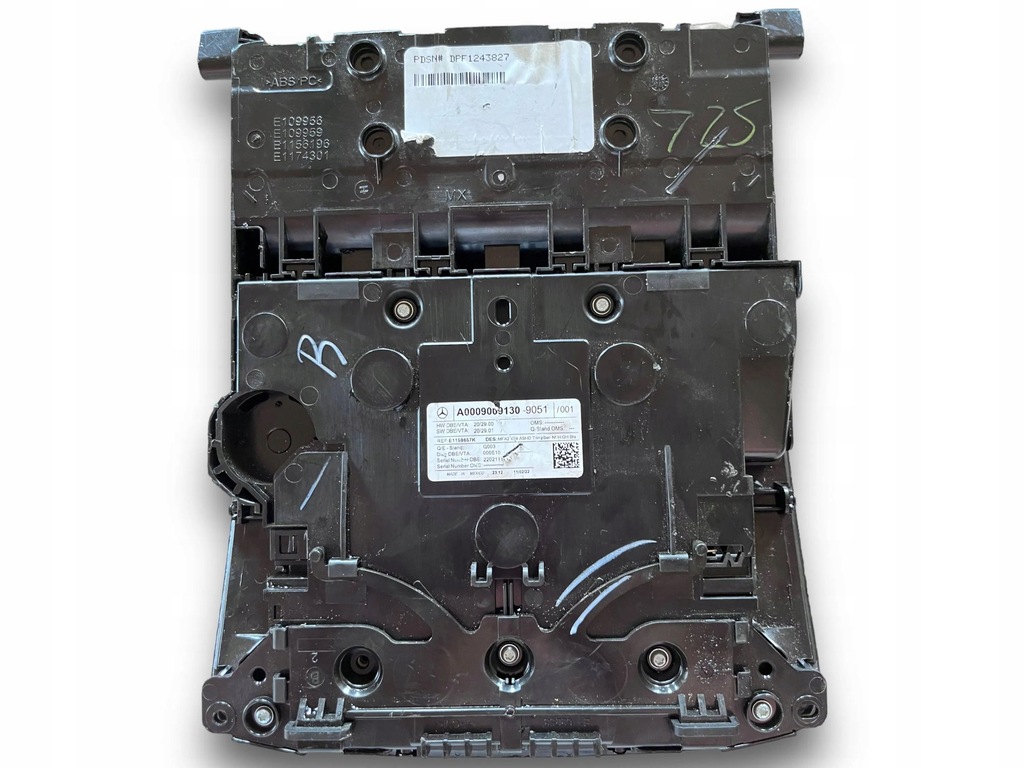 фото №7, Mercedes w247 лампа потолочный 0009009130 #548 $j