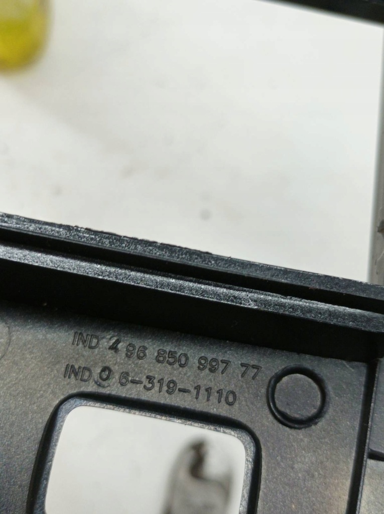 фото №3, Рамка радио dekor 9685099777 peugeot 5008 i 2009-