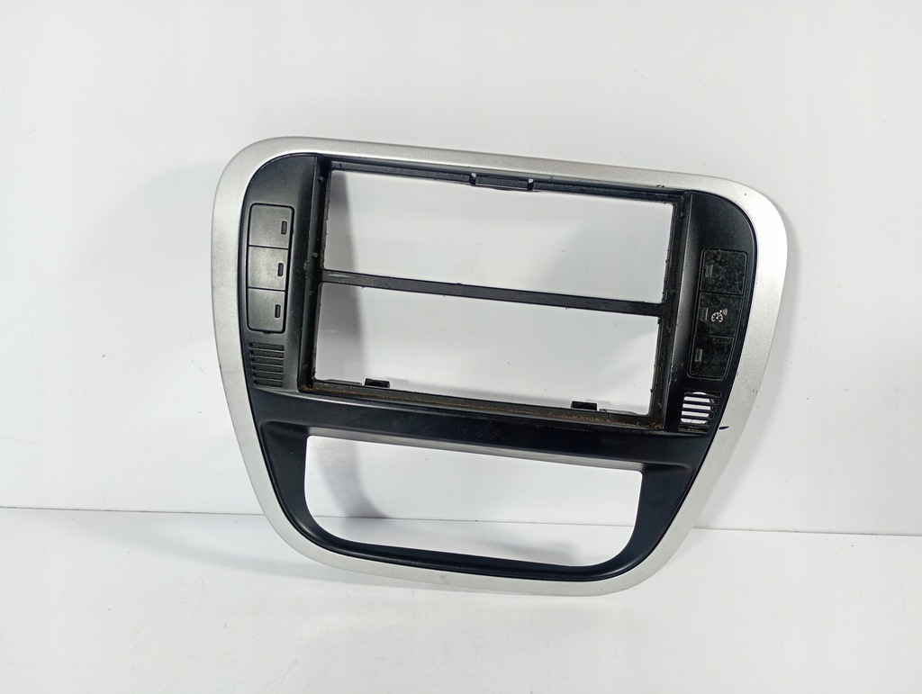 фото №1, Citroen c2 03-09 рамка заглушка молдинг радіо оригінальний номер 9653074277