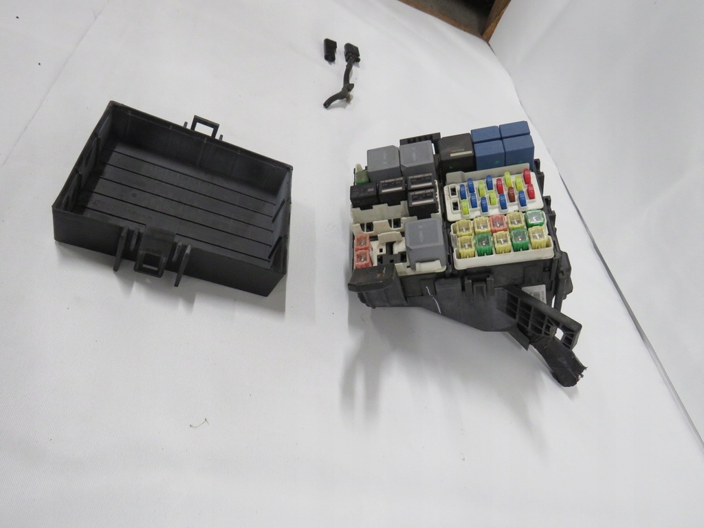 фото №1, Ecosport ii mk2 1.0 eb коробка предохранителей