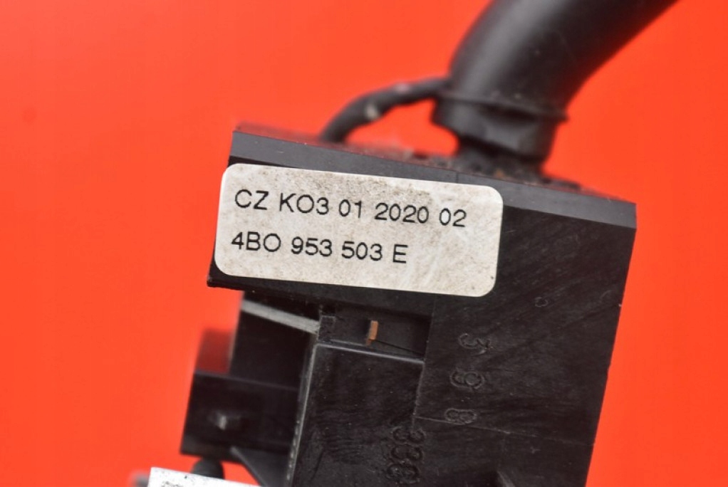 фото №9, Переключатель комбинированный подрулевой переключатель 8l0953513j vw new beetle 2 ii 2.0 8v 115 km