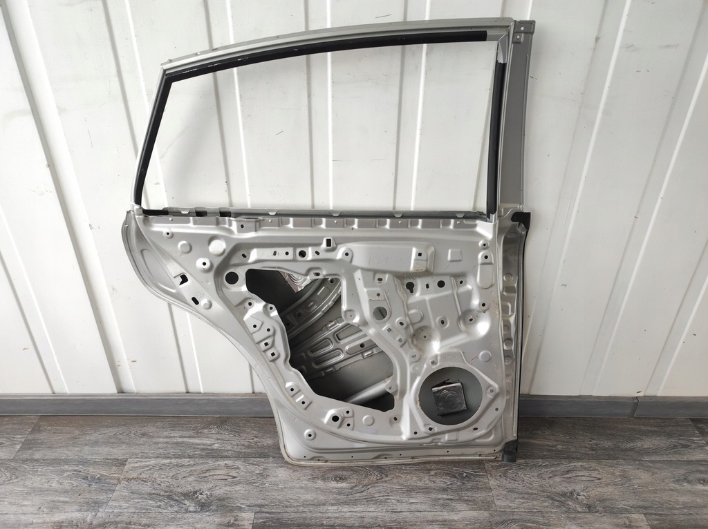 фото №13, Двері toyota mirai задні ліва