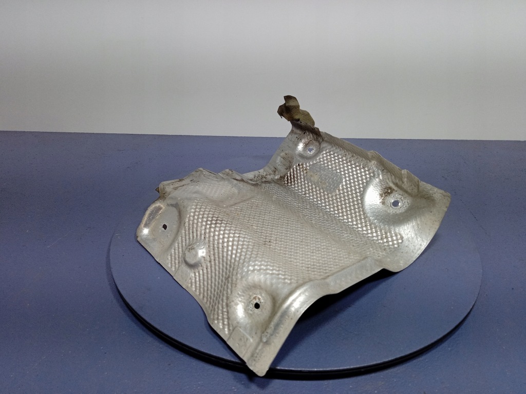 фото №1, Mercedes cls w218 защита тепловая a2126800422