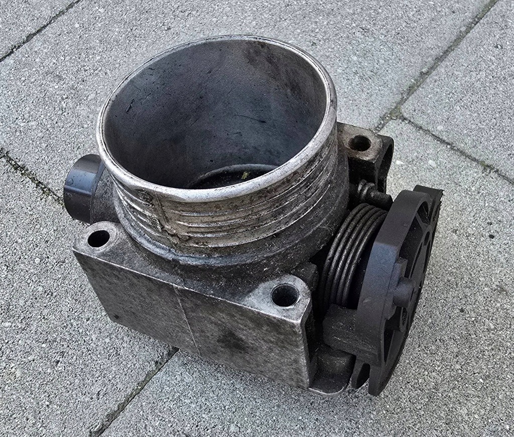 фото №1, Дросельна заслінка volvo v40 s40 1.8 2.0 9186780