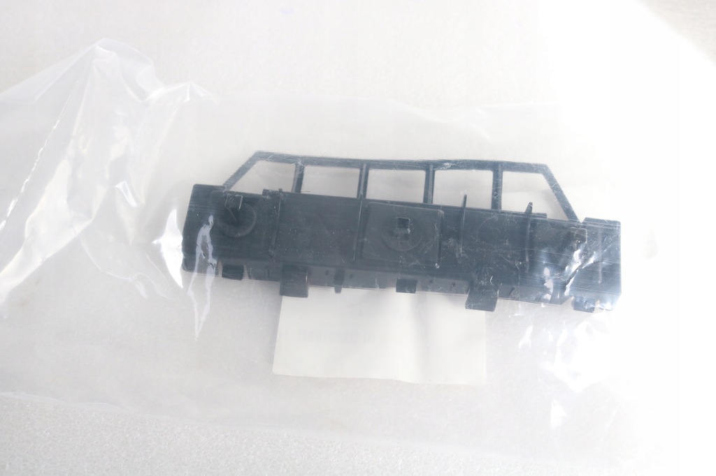 фото №1, Hyundai ix20 напрямна лівий задня бампера ,