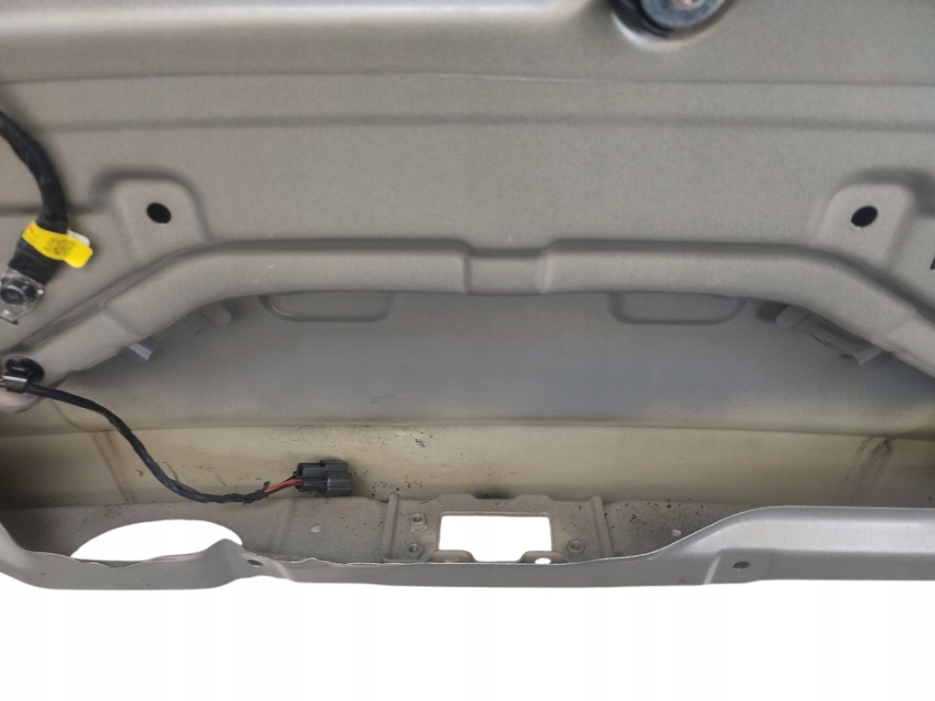 Крышка багажника багажника kia carens iv lak: im 13-16 Доставка