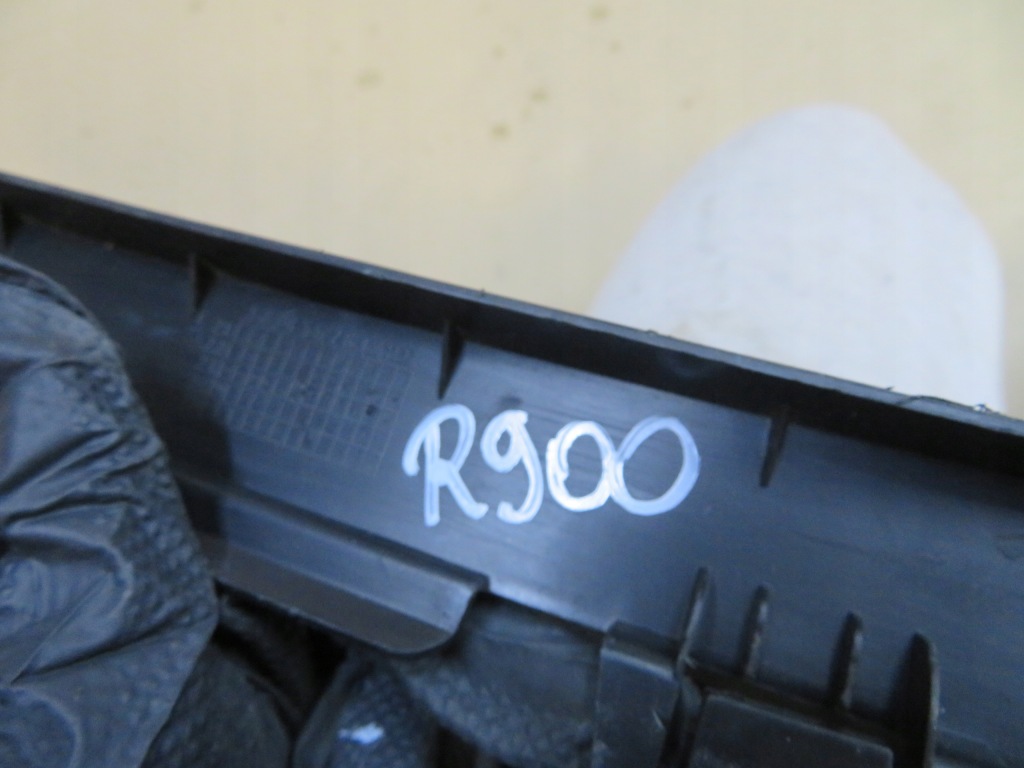 фото №13, Решітка бампера середня перед tesla model y 1493759-00-a