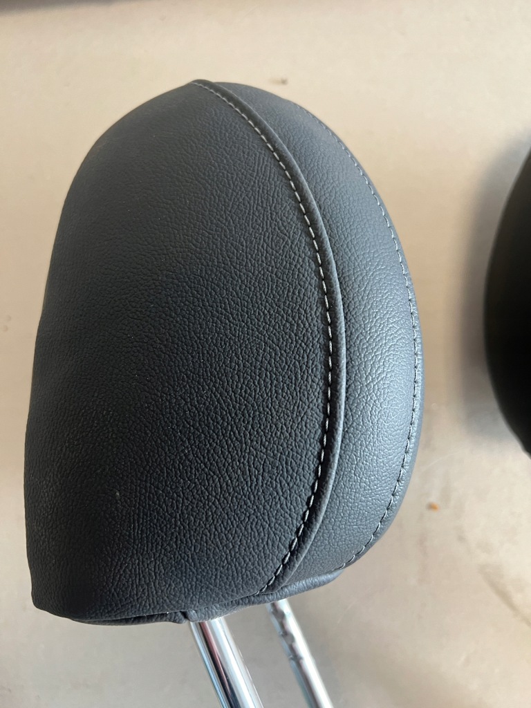 фото №11, Hyundai i30 iii 17- подголовник сиденье передний перед кожа кожаный