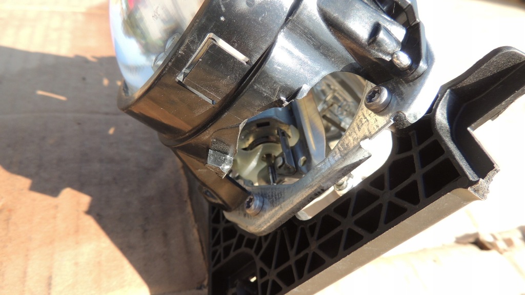 фото №5, Лінза права колба ксенон dodge challenger 17r