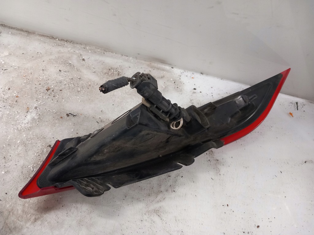 фото №2, Лампа правая задняя противотуманная land rover discovery v