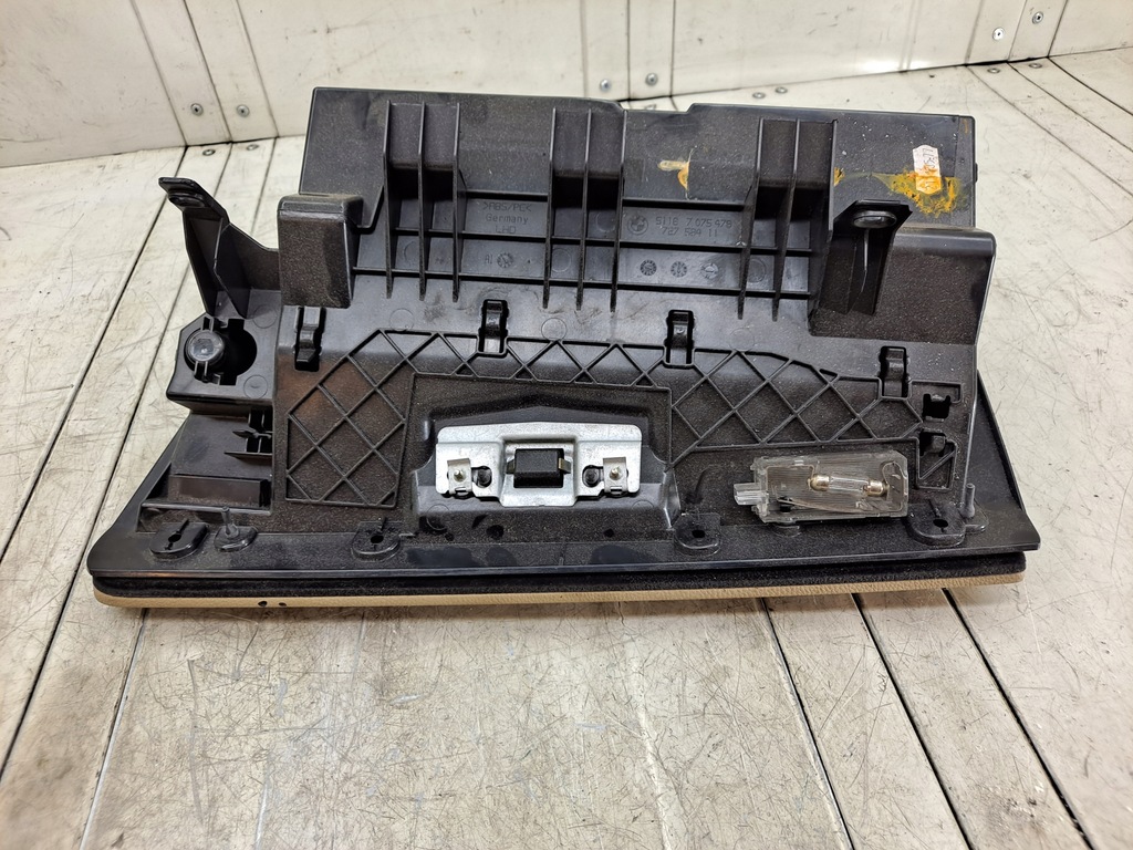 фото №9, Бардачок консоли пассажира czarn bmw e90 e91 7075479