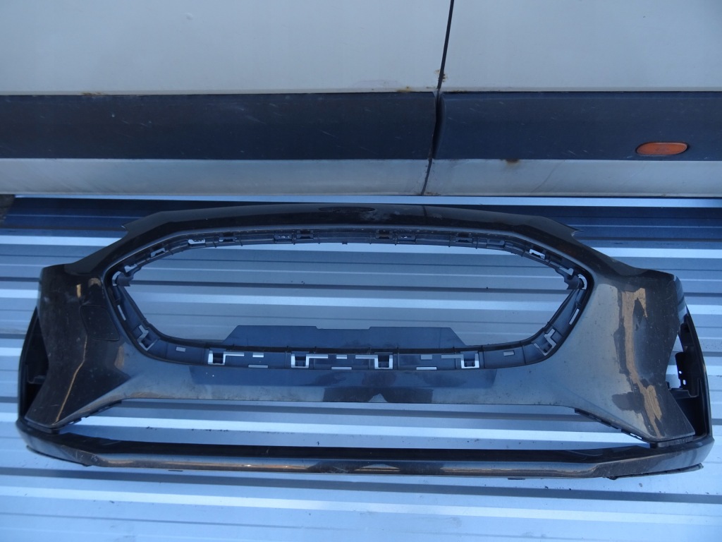 Купить Бампер перед ford focus mk4 2018-