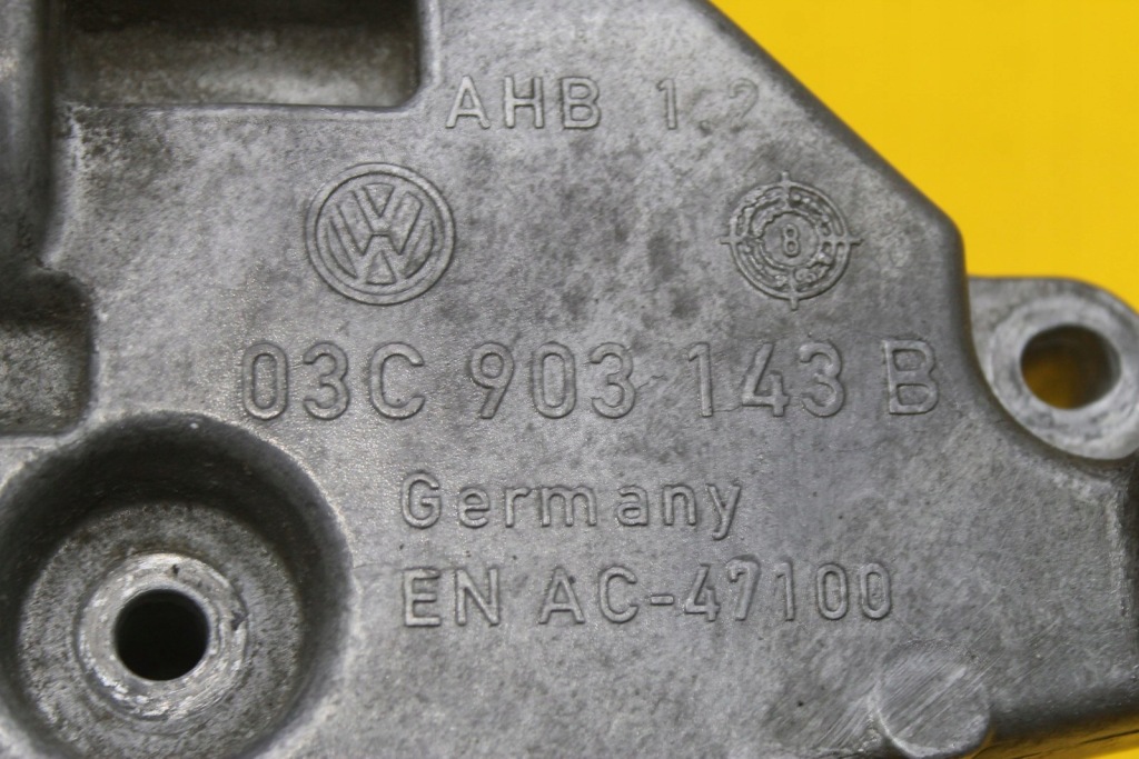 фото №7, Кронштейн двигуна vw golf vi 03c903143b 1.4 tsi