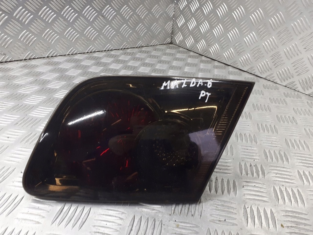 фото №1, Лампа правая задняя w крышка багажника mazda 6 sedan