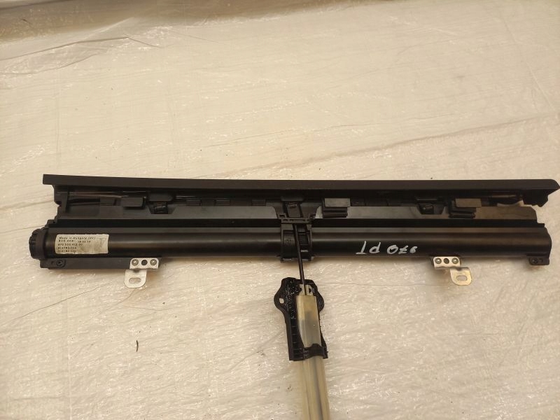 фото №4, Porsche panamera шторка двері права