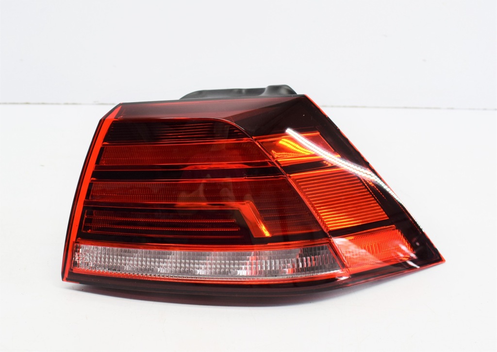 фото №1, Vw golf vii lift 5g0 лампа правая задняя led org nowa