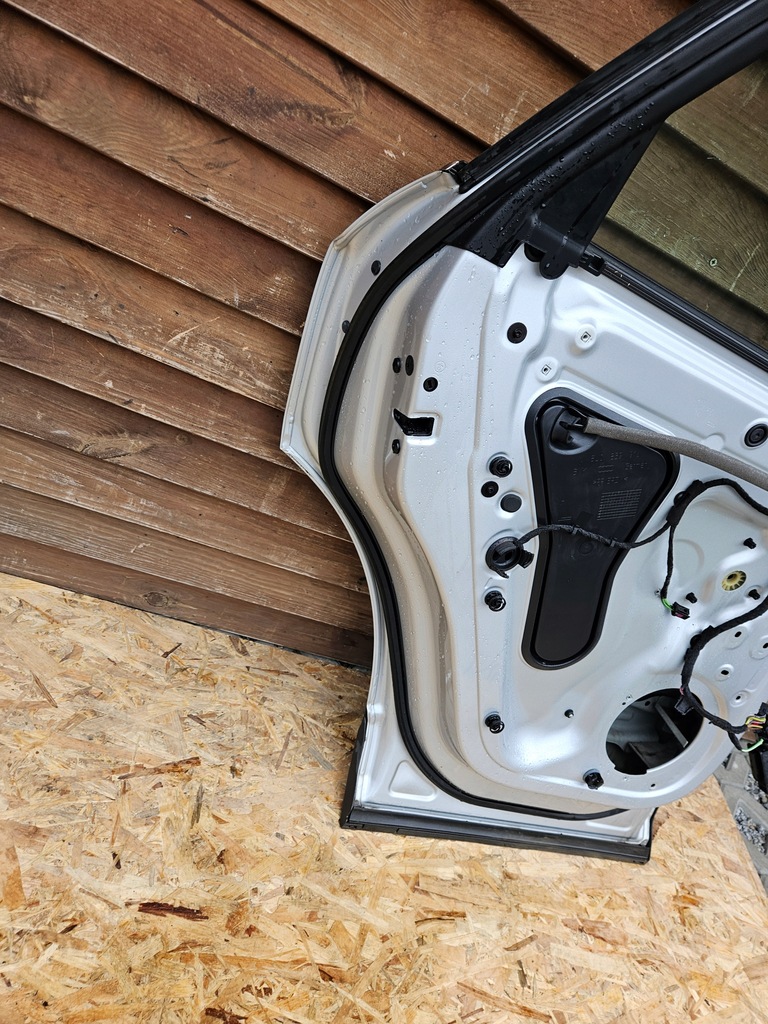 фото №11, Дверь audi q3 8u левый задняя задние цвет lx7w