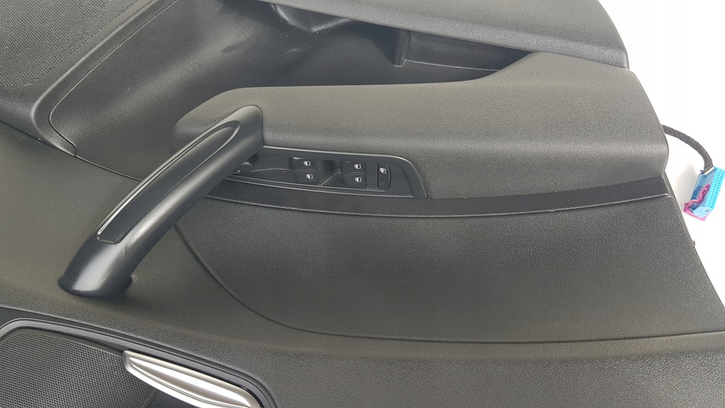 фото №8, Kompletny обшивка двері ліва audi a1 2013r eu