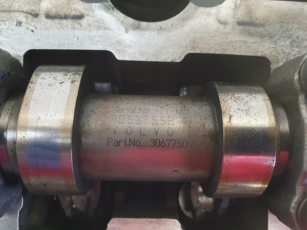 фото №13, Volvo s60 i v70 ii xc90 2.4 d5 головка цилиндров валы 30731988