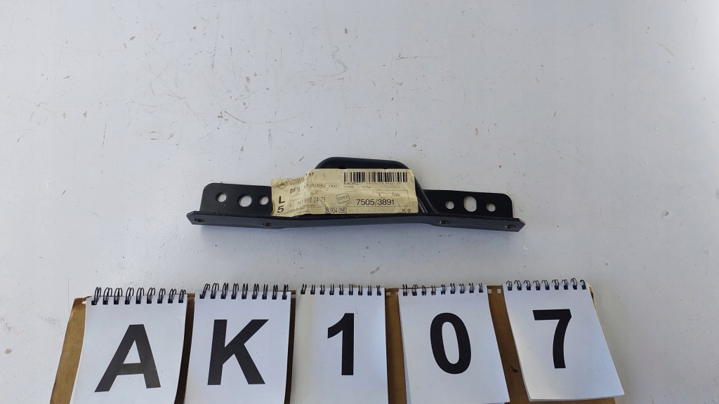 Купить Mercedes actros направляющая кронштейн бампера левый перед