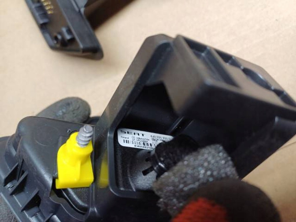 фото №7, Джгут підніжка навігації seat ibiza iv 6j0035935d 1s0035936a