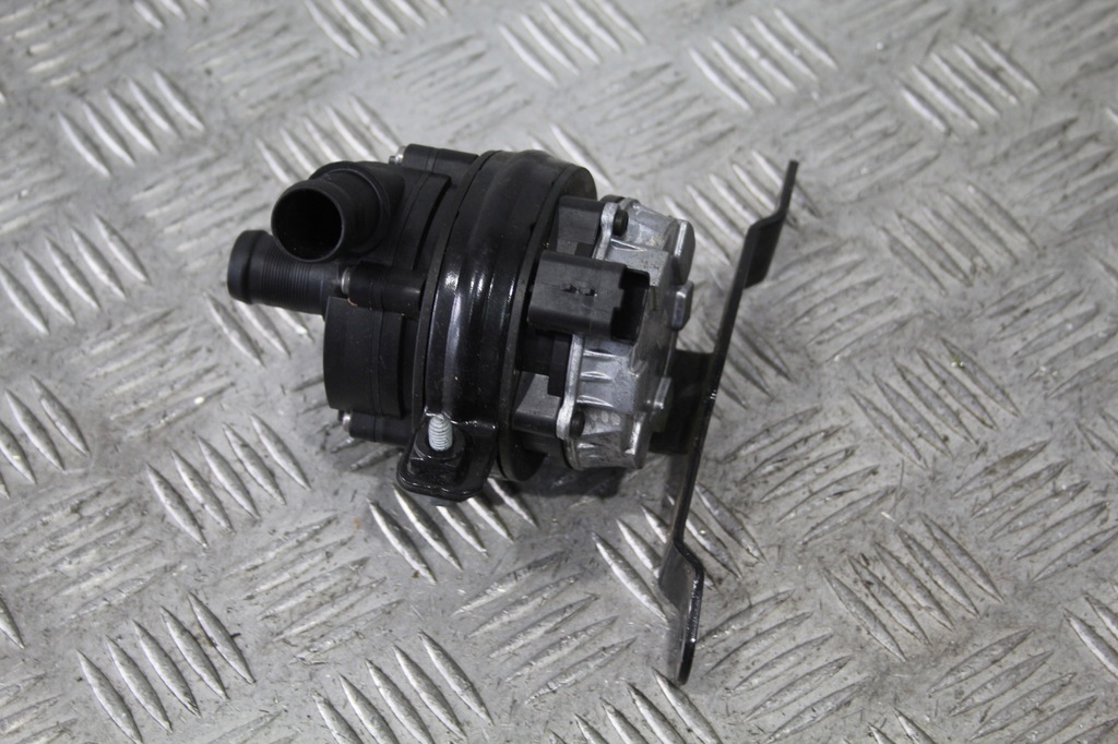 фото №1, Помпа циркуляция wody sandero stepway ii 2 lift 210103582r