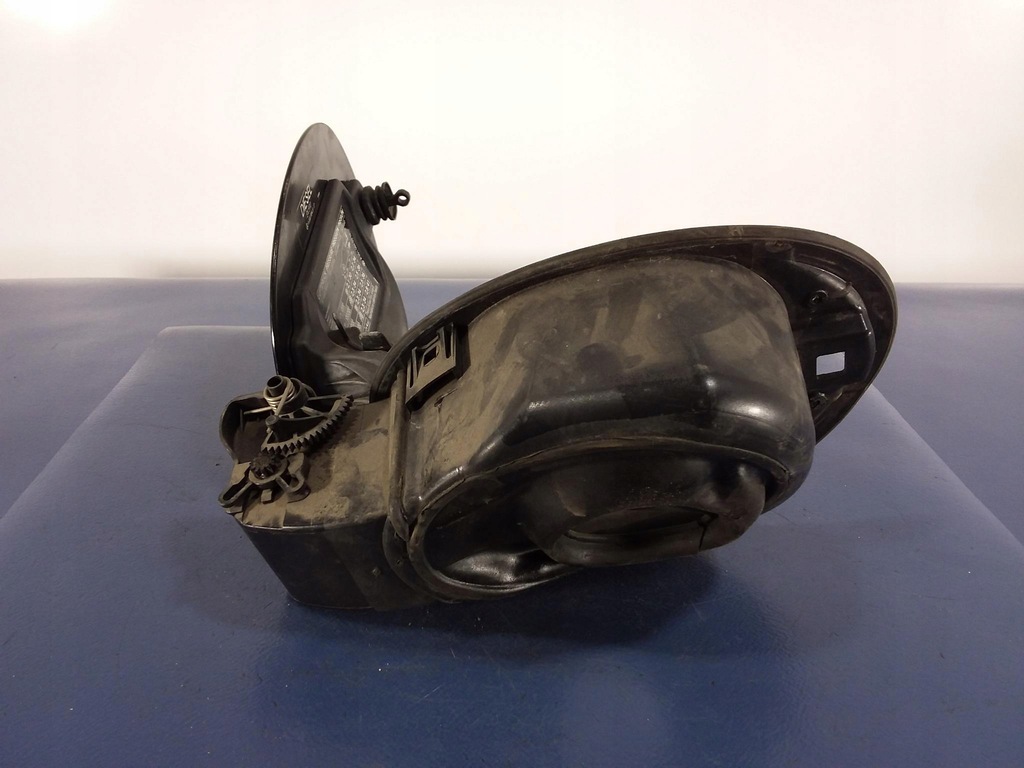 фото №3, Mercedes r w251 крышка заливной топлива 197