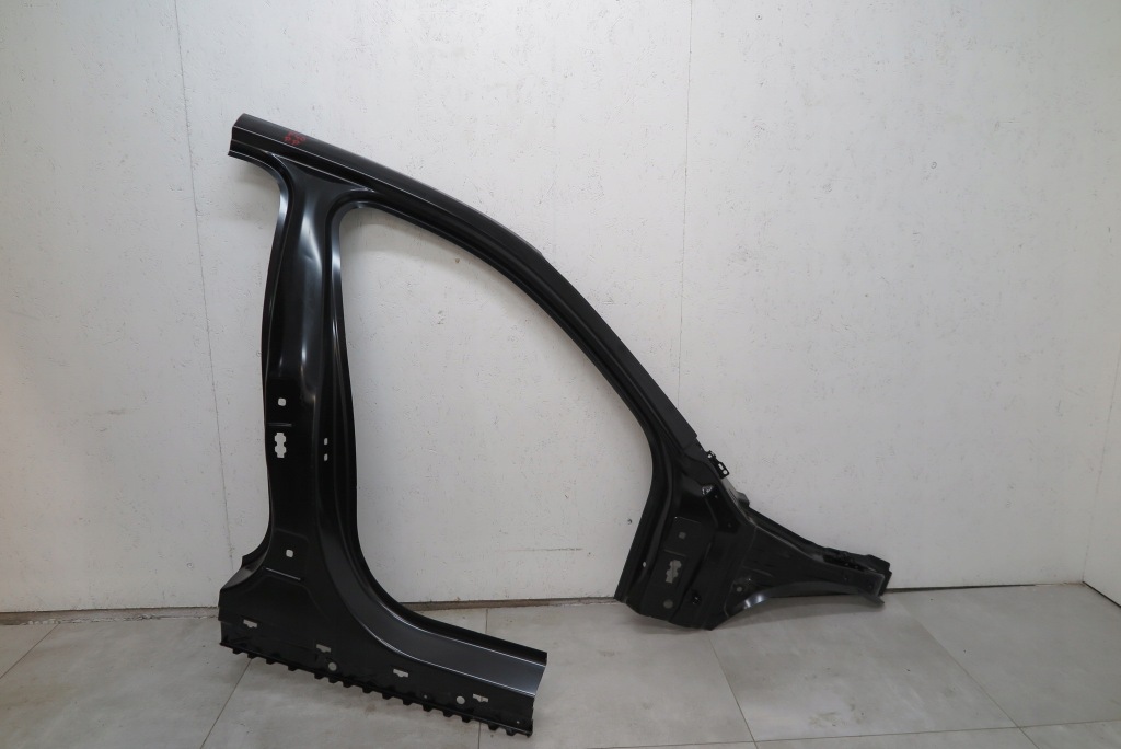 Купить Стойку порог фартук правый  bmw 1 f40