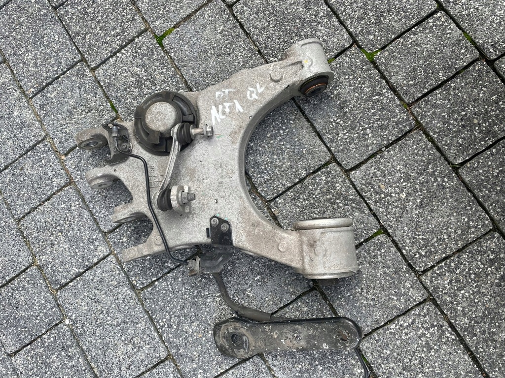 фото №2, Важелі задня alfa romeo giulia qv