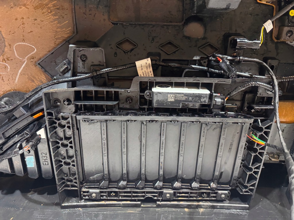 фото №16, Mg 4 mg4 бампер перед передній kompletny