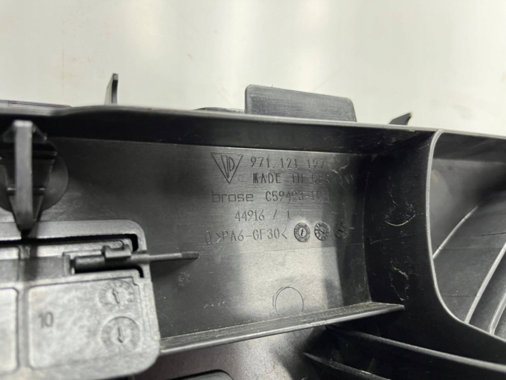 Радиатор воды porsche panamera 971 16-23r. радиатор кондиционера вентилятор с Разборки