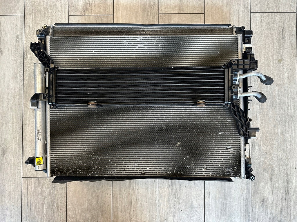 фото №4, Masterati ghibli levante радиатор комплект