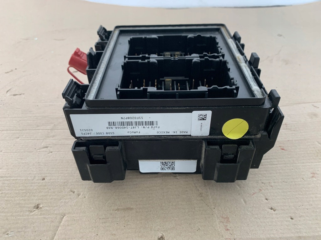 фото №11, Ford mustang mach-e rwd 75.7 kwh корпус коробка предохранителей оригинал