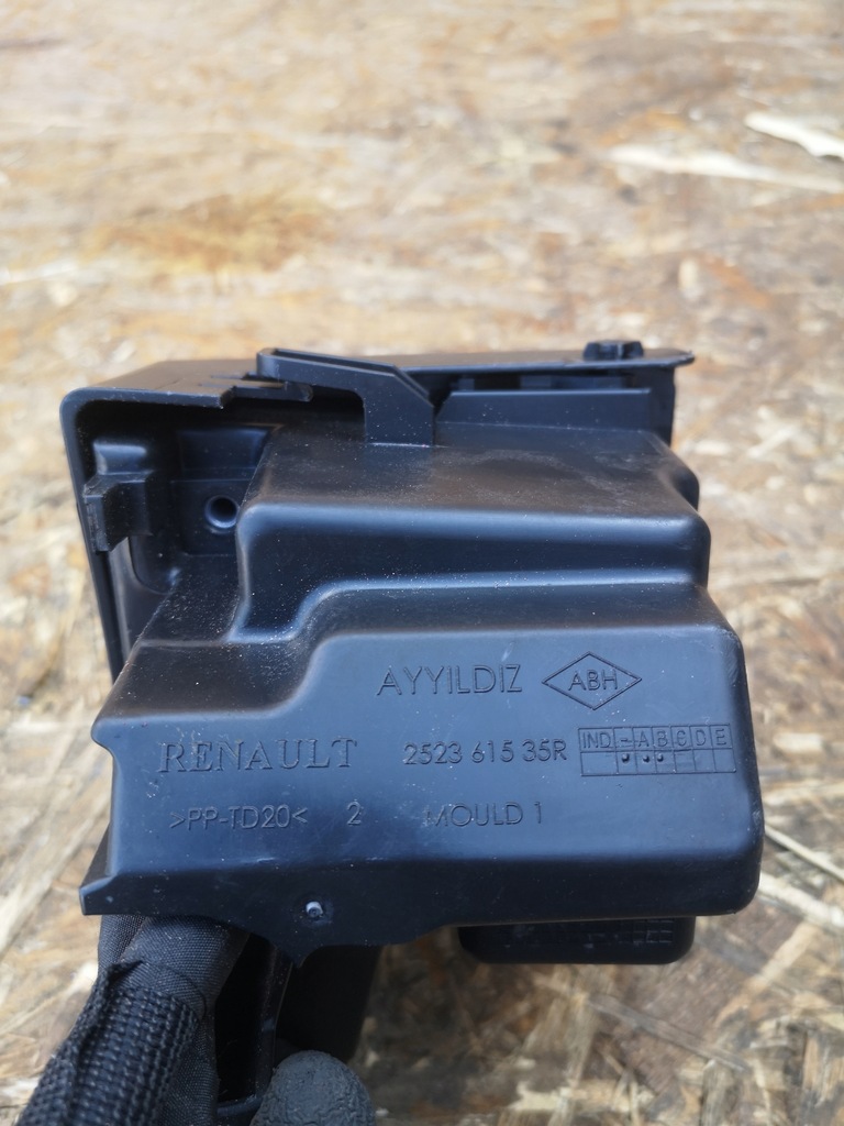фото №6, Renault clio v коробка запобіжників корпус 1.5 adblue