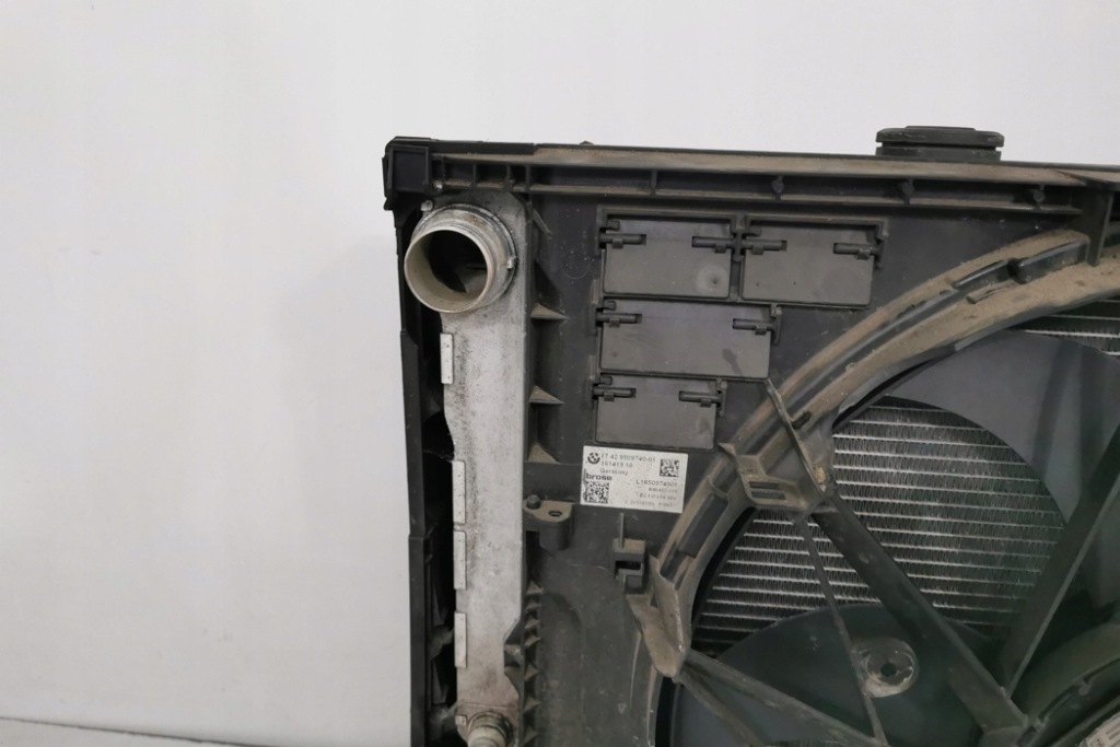 фото №7, Комплект радиатор bmw 6 cabrio f12 8509740 4.4l бензиновый 330kw 2011